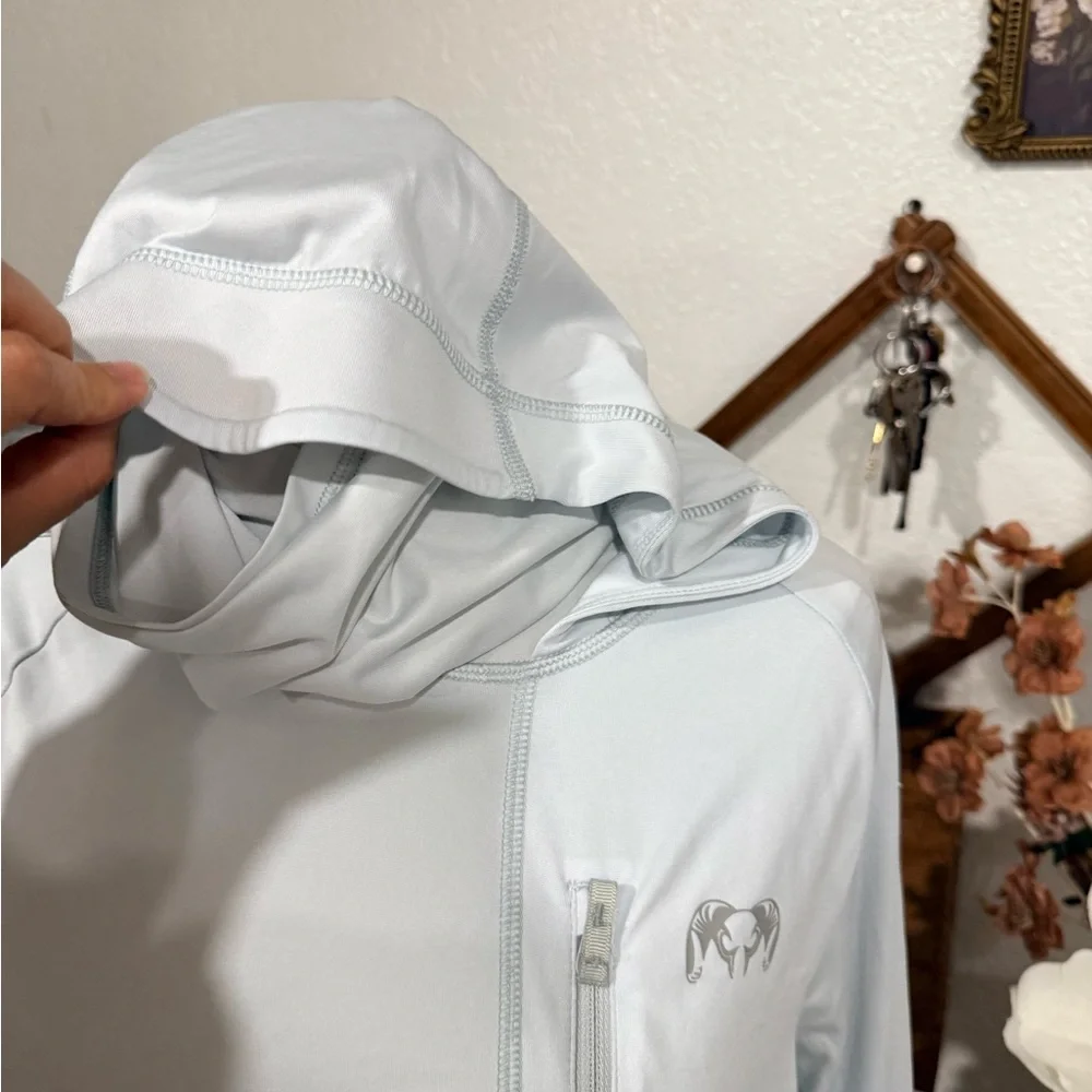 KUIU Light Gray Hooded Top - Picture 4 of 6